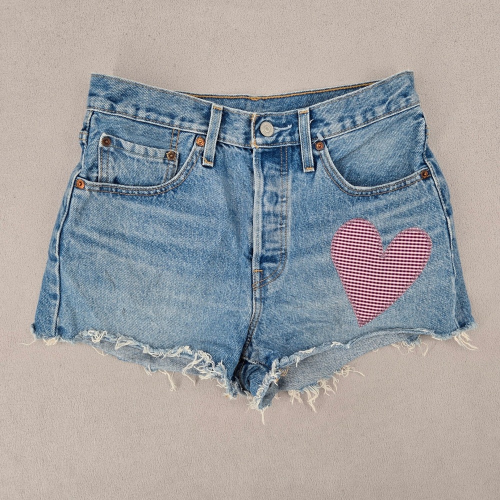 Levi's Women W27 501‎ 150th Anniversary Denim Shorts Gingham Heart Light Wash